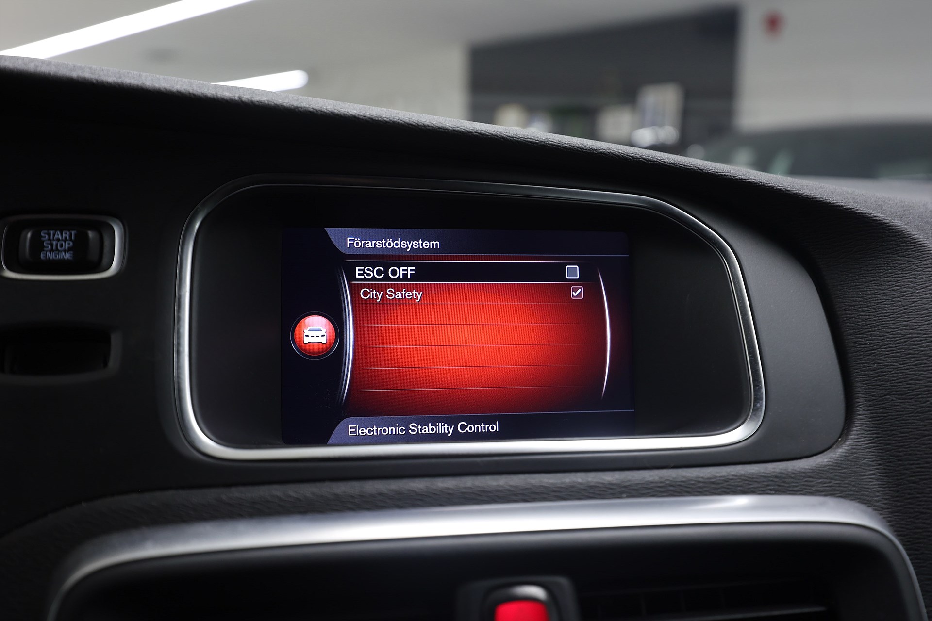 Volvo V40 D2 120hk R-Design PDC LED Farth Bluetooth