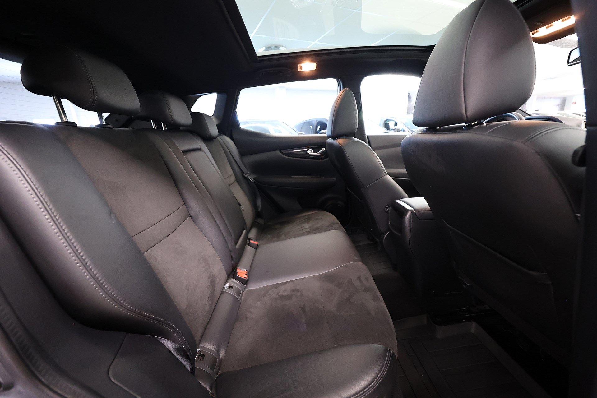 Nissan Qashqai 115hk N Vision Pano 360kam Drag Keyless Navi