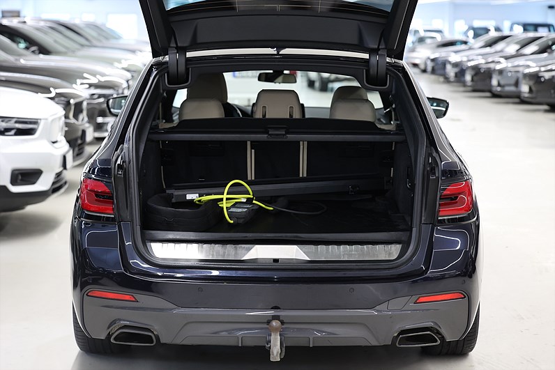 BMW 530e xDrive Touring M-Sport Innovation HUD Drag 360 MOMS