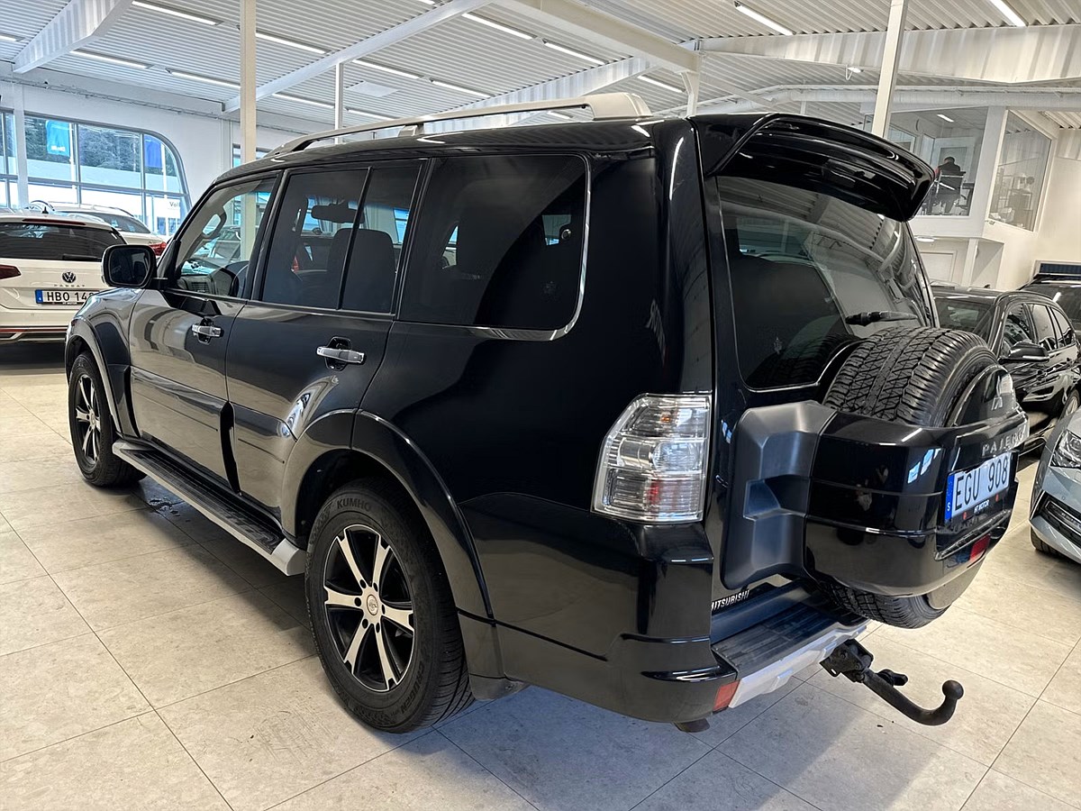 Mitsubishi Pajero – bild 5