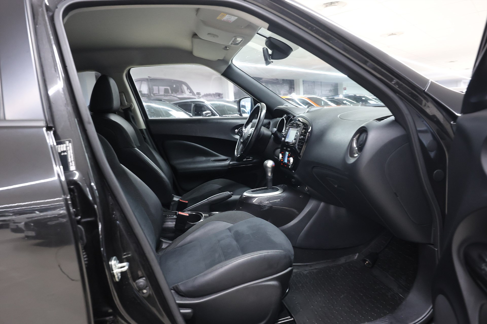 Nissan Juke 1.6 112hk *Hjulkampanj!* N-Connecta B-kamera