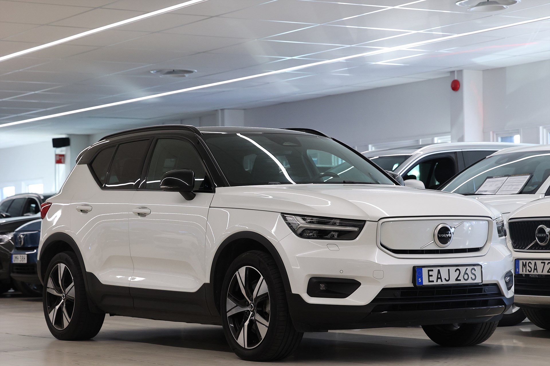Volvo XC40 P8 Recharge *Hjulkampanj!* Core 532km räckvidd Drag