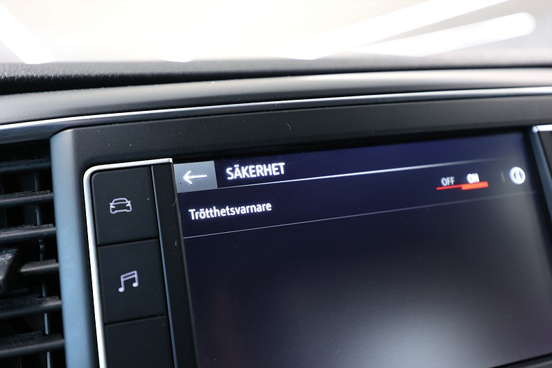 Opel Vivaro Skåpbil 2.0 BlueHDI 144hk L2 CarPlay 3-Sits 360-Kamera