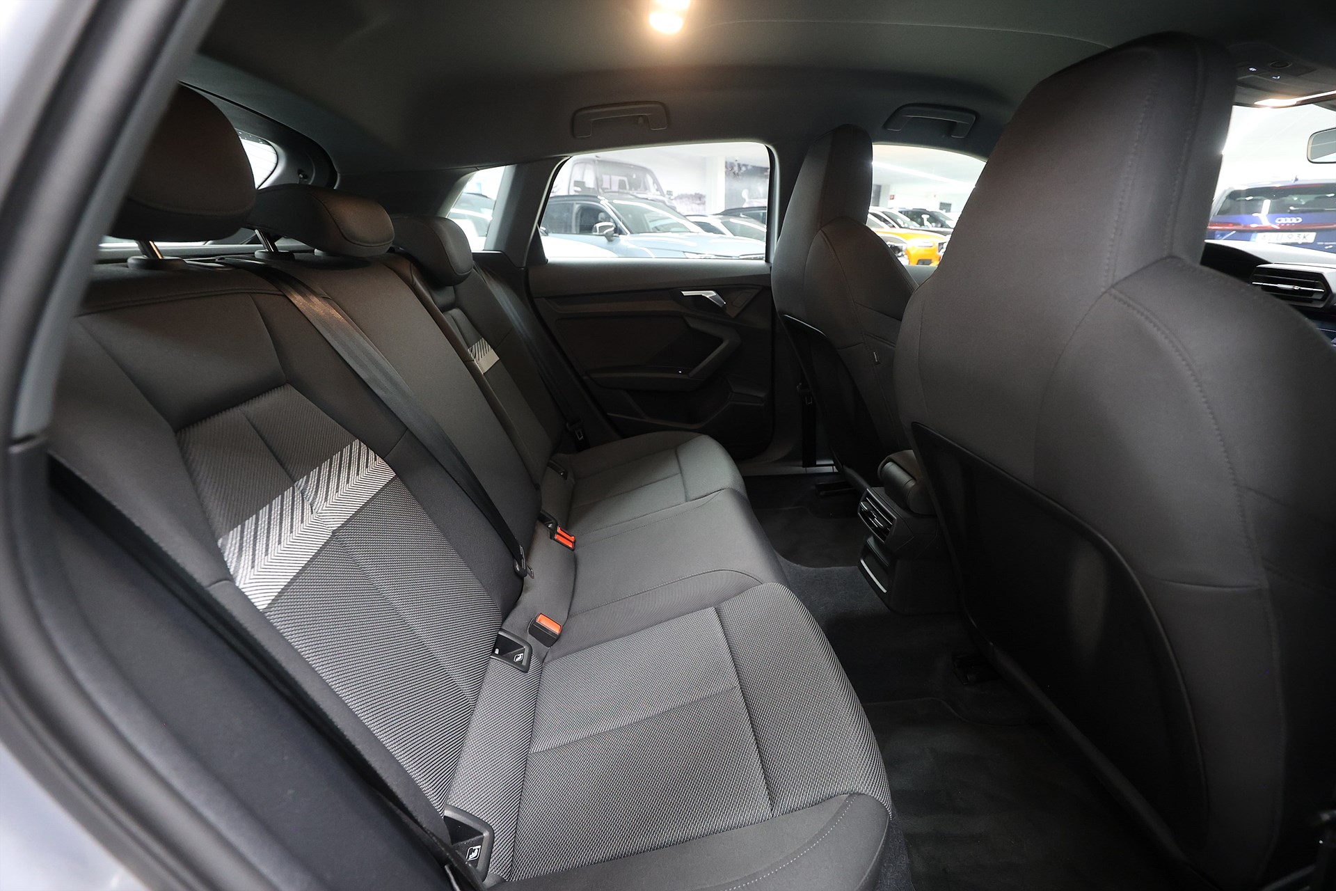 Audi A3 Sportback 35 TFSI 150hk *Hjulkampanj!* Proline Farth PDC