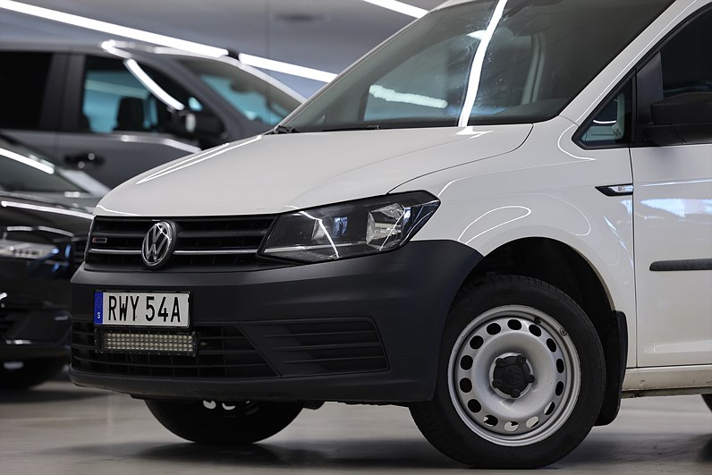 Volkswagen Caddy 2.0 TDI 4M V-inrett Värmare Drag MOMS