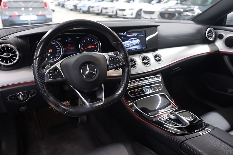 Mercedes-Benz E 200 Coupé 184hk *Kampanj!* AMG Line Pano Navi