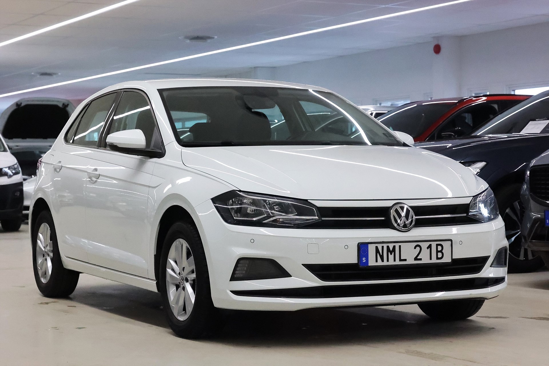 Volkswagen Polo 1.0 TSI 95hk Base PDC 360:- Årsskatt MOMS