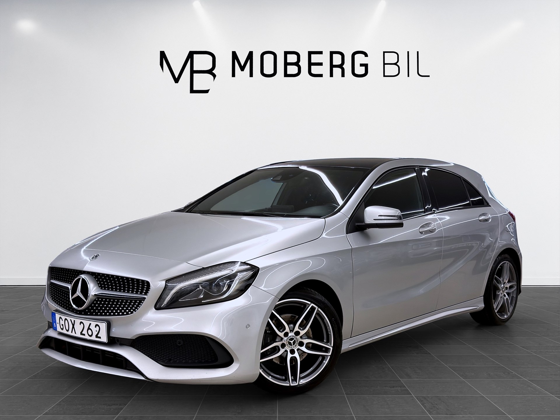 Mercedes-Benz A 180 d 109hk AMG Line Pano B-Kamera Navi