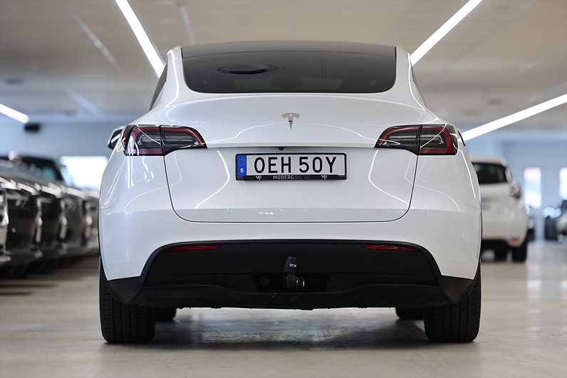 Tesla Model Y Standard Range 299hk Pano Läder Navi Drag B-Kamera