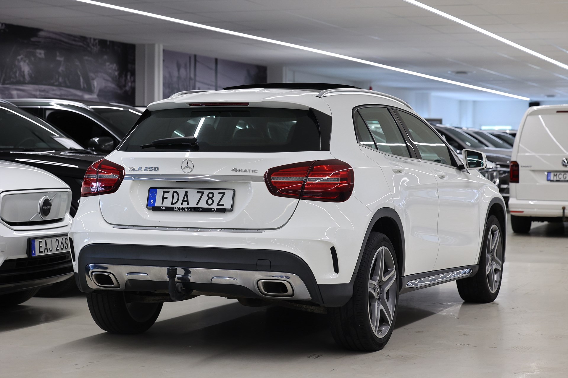Mercedes-Benz GLA 250 4M AMG Line Pano B-kamera Navi