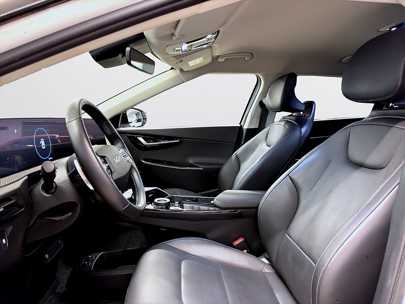 Kia EV6 77.4 kWh 228hk Helg på Moberg! Base Läder 360 Keyless