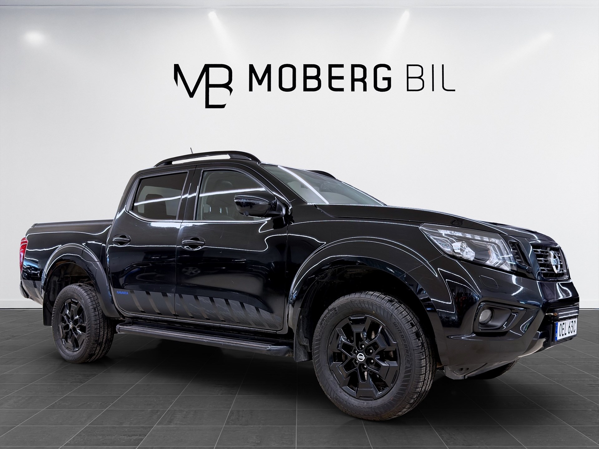Nissan Navara 2.3 dCi 4WD 190hk N-Guard Black Pack Drag 360 keyless Go