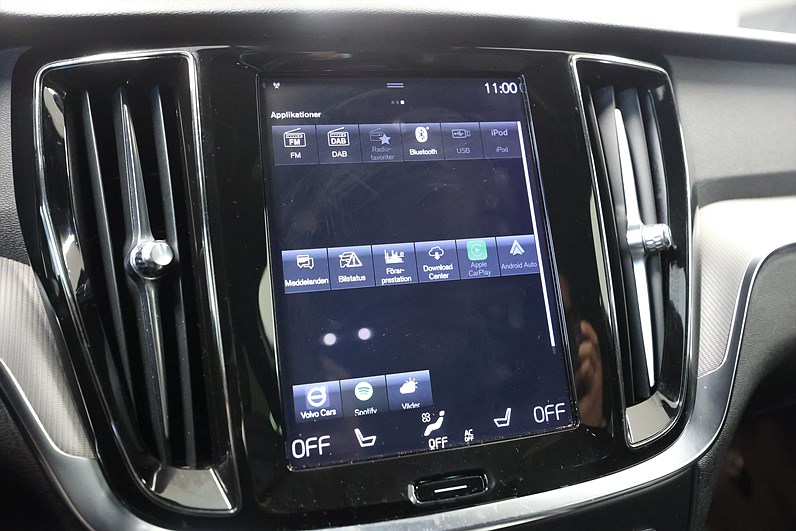 Volvo V60 T5 250hk R-Design Läder Keyless Värmare B-Kamera