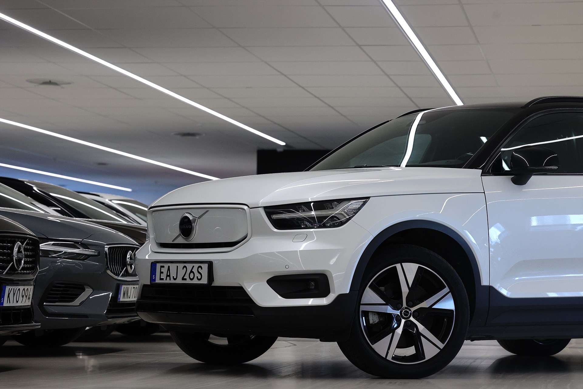 Volvo XC40 P8 Recharge *Hjulkampanj!* Core 532km räckvidd Drag