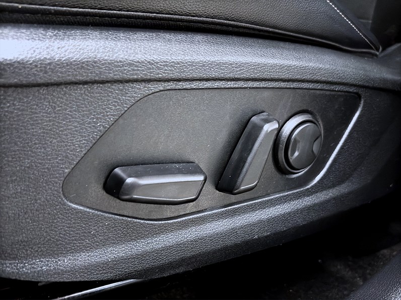 Kia Sportage PHEV 265hk Advance 360 Drag Navi PDC Keyless