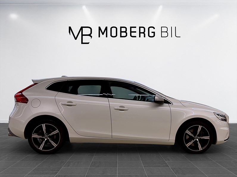 Volvo V40 D4 190hk R-Design PDC Keyless Drag LED