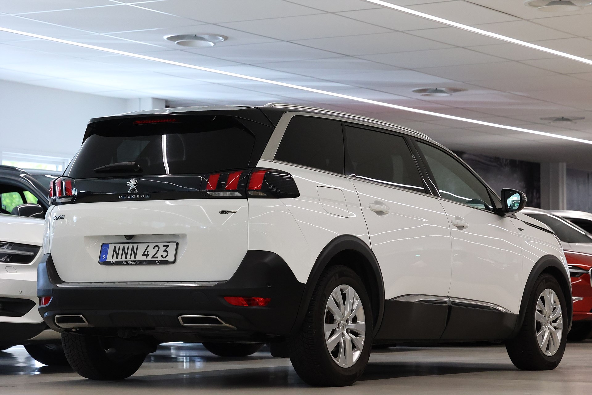 Peugeot 5008 2.0 BlueHDi 181hk *Hjulkampanj!* GT Line Focal 7-sits Drag