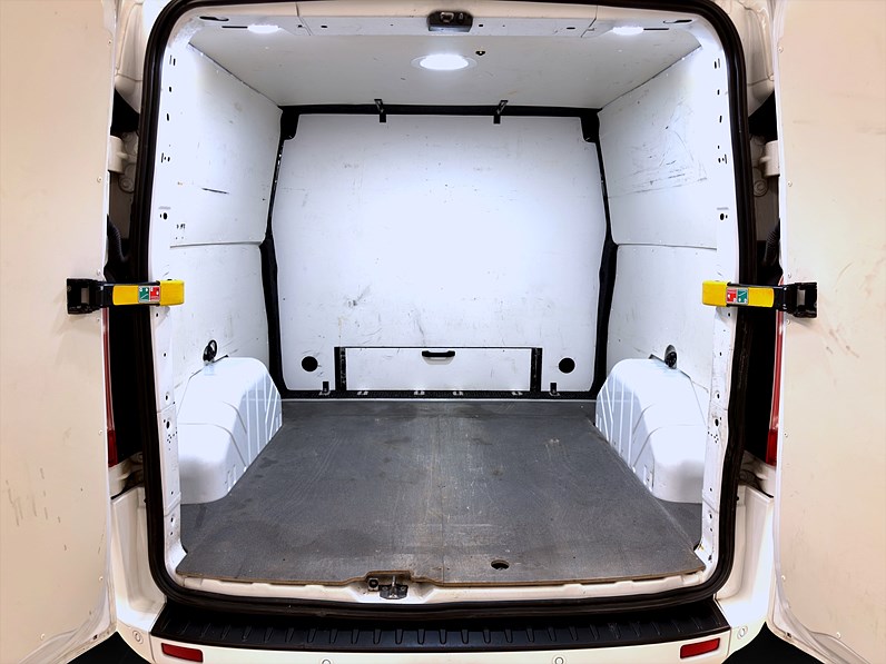 Ford Transit Custom 290 2.0 185hk Crewvan L2 Drag B-Kamera