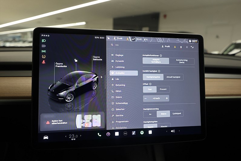 Tesla Model Y Long Range AWD 514hk AP Pano MOMS