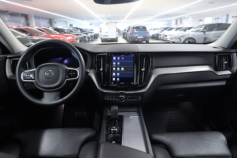 Volvo XC60 Recharge T6 AWD 350hk *Kampanj!* Plus Dark Pano Keyless Läder