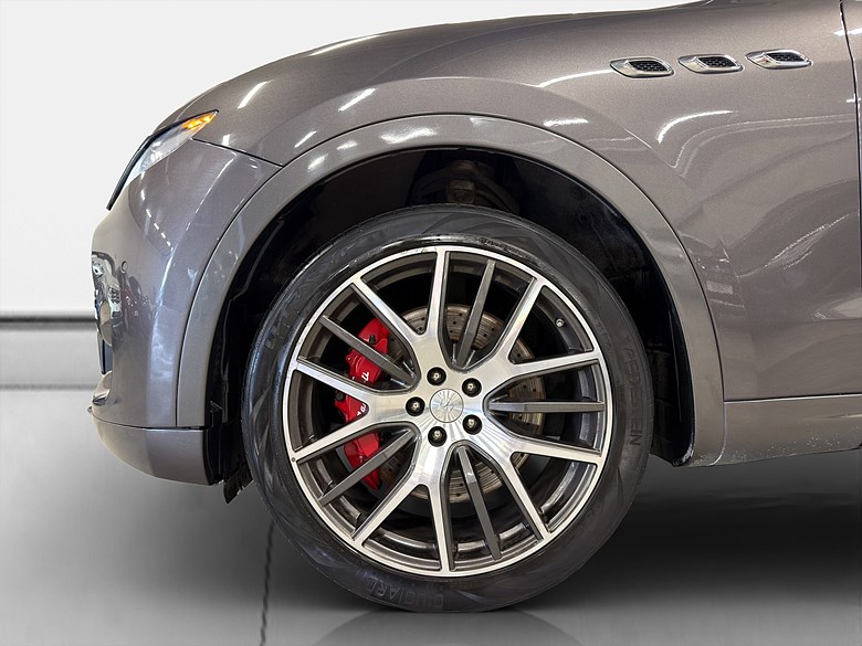 Maserati Levante S, Kamera, Navi, Harman Kardon , FR 2,99% 2017, grå – bild 22 av 23, begagnad hos Niber i Järfälla