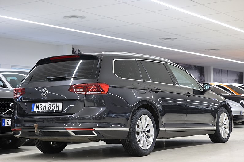 Volkswagen Passat SC 1.4 TSI 218hk *Hjulkampanj!* GTE Värmare Navi Drag MOMS