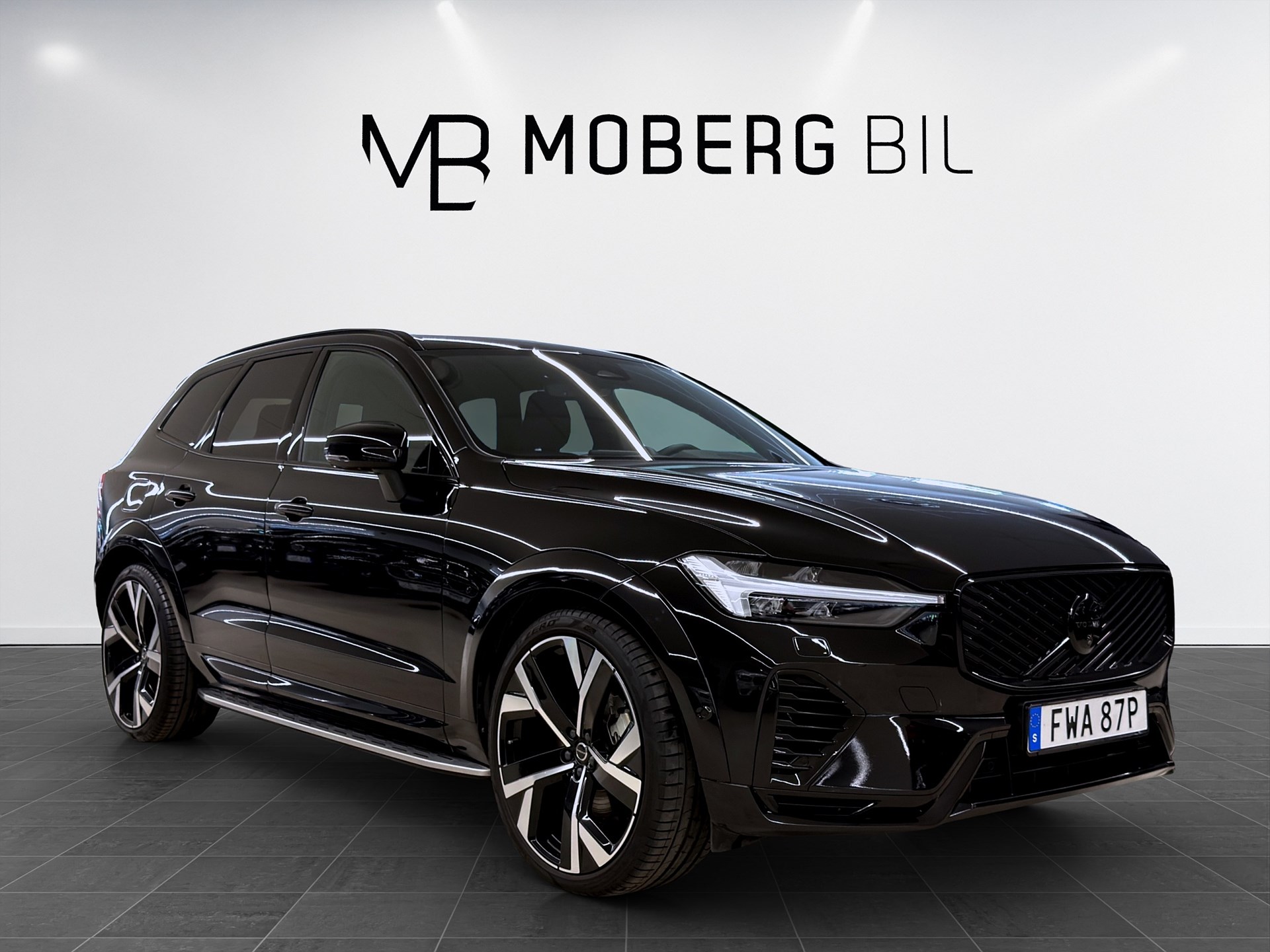 Volvo XC60 Recharge T6 350hk Ultra Black Edition HUD B&W 360