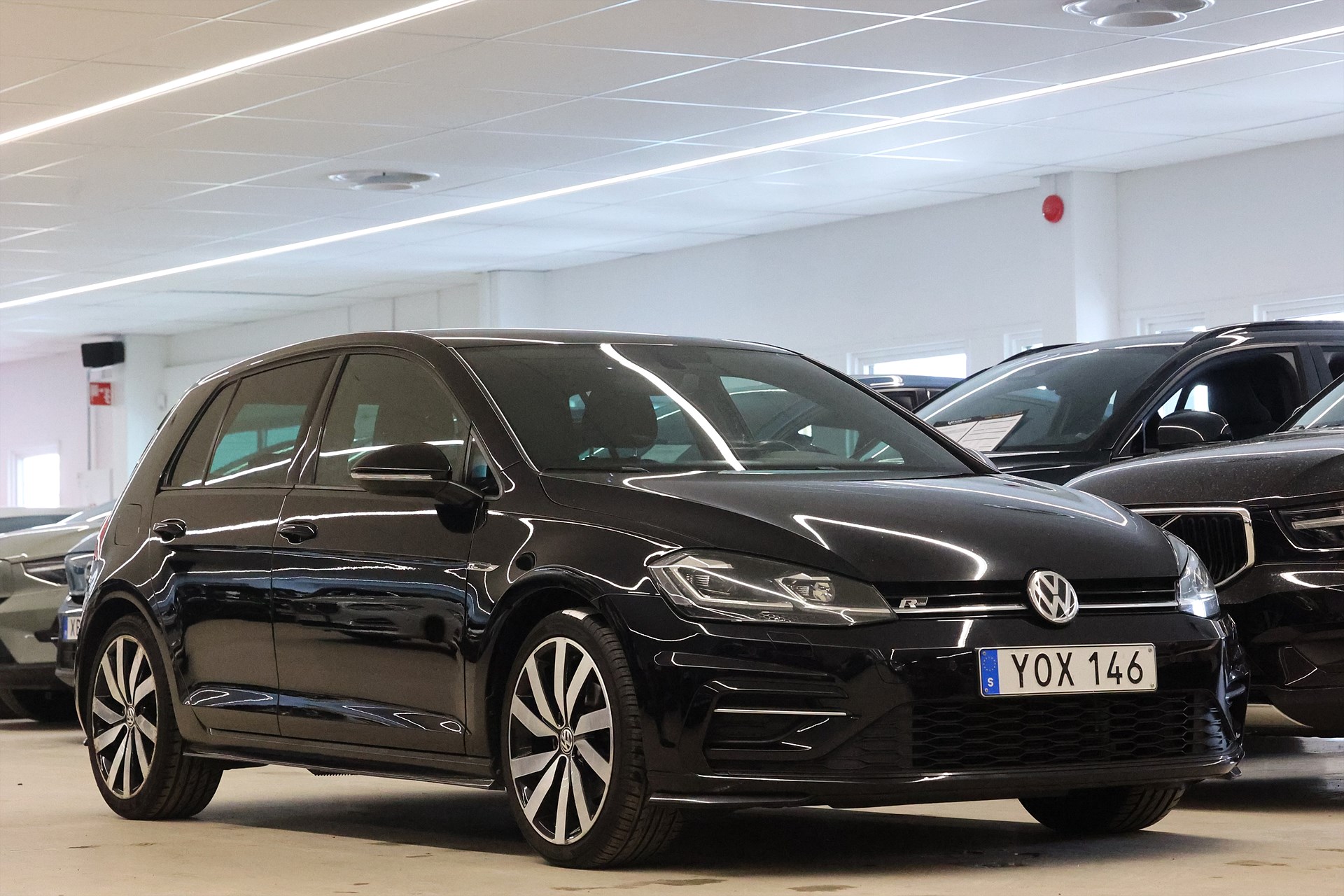 Volkswagen Golf 1.4 TSI 150hk R-Line Dynaudio Pano Värmare