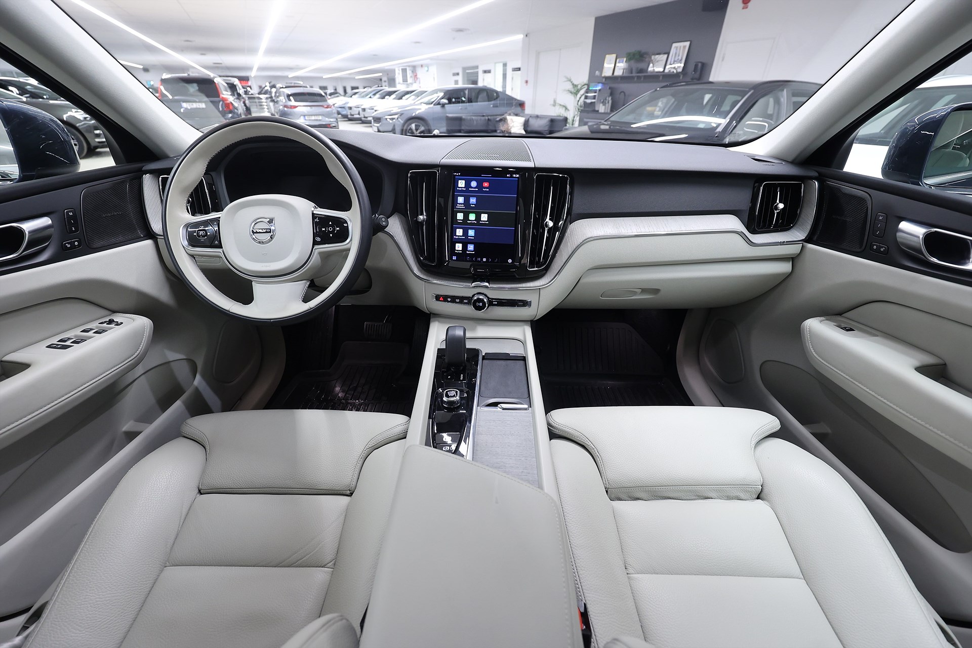 Volvo XC60 Recharge T6 AWD 350hk *Kampanj!* Core Pano H/K 360° Läder