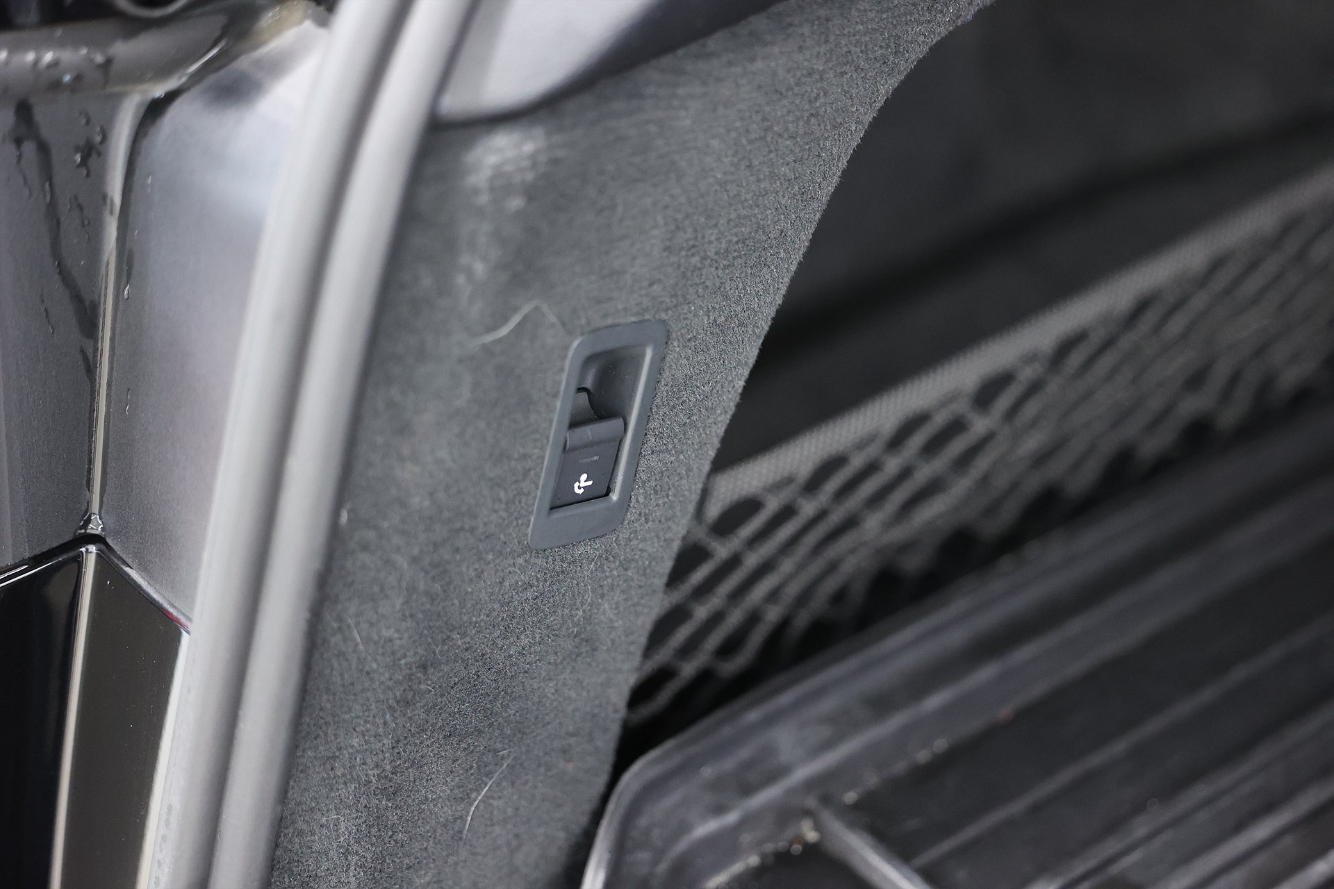 Audi A6 Avant 55 TFSI e Q S Line Svart Optik Drag Cockpit MOMS