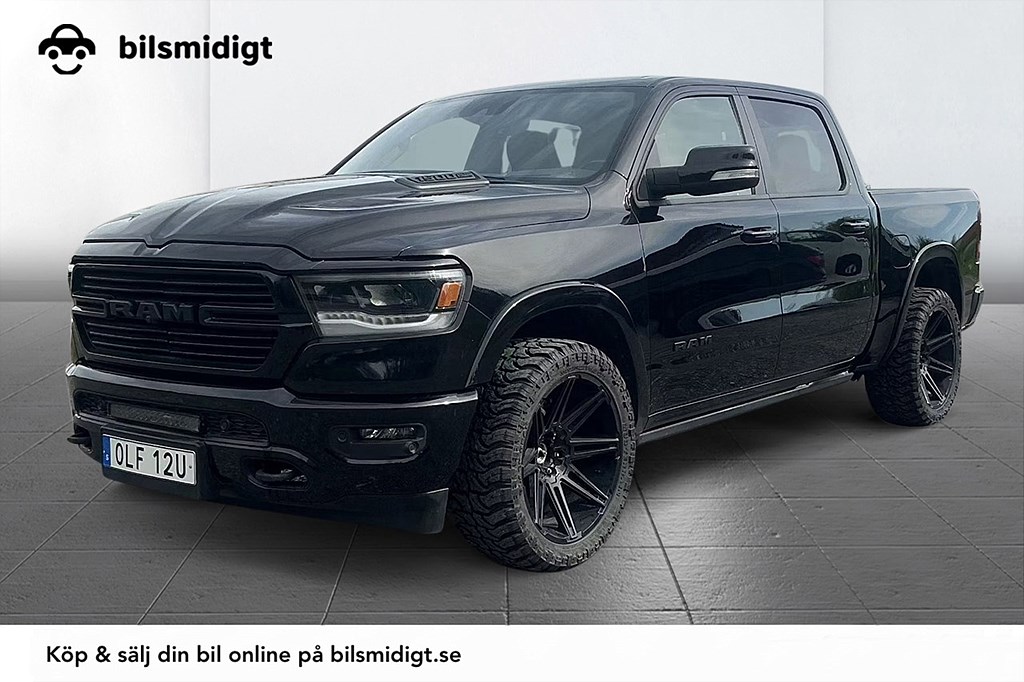 RAM 1500 Laramie Night Crew Cab 5.7 V8 HEMI 4x4 Drag 360° Skinn MOMS 395hk – bild 1 av 13