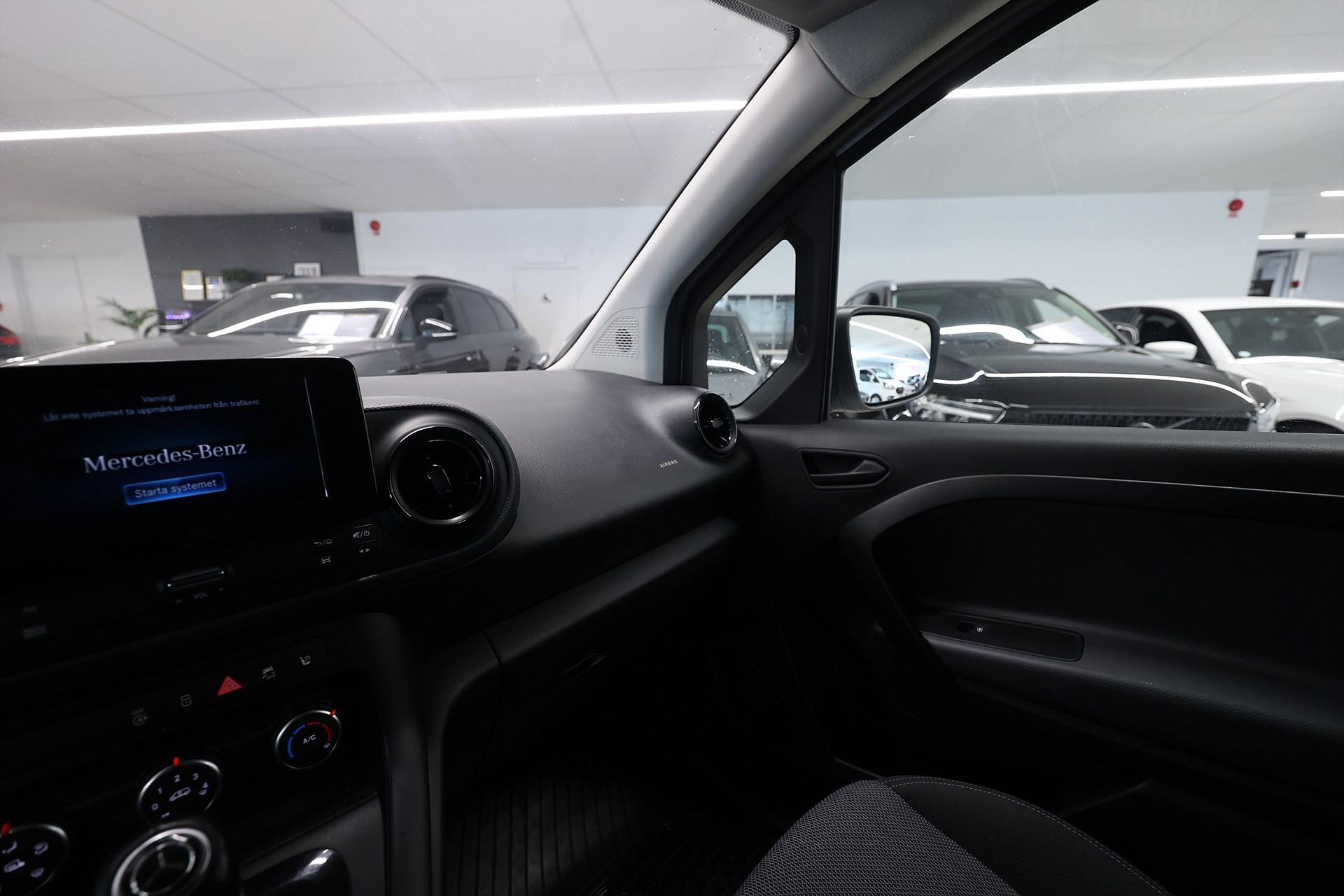 Mercedes-Benz Citan 110 CDI 95hk PRO B-kamera Drag LED MOMS