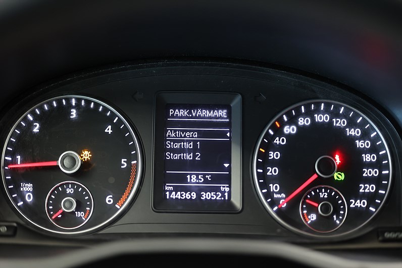 Volkswagen Caddy 2.0 TDI 4M V-inrett Värmare Drag MOMS