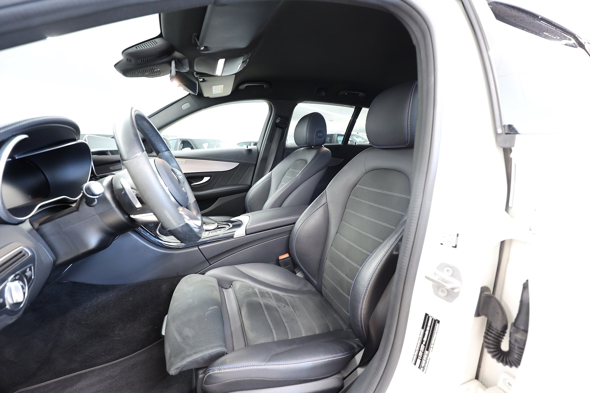 Mercedes-Benz C 300 de AMG Line Night edt B-kamera Drag