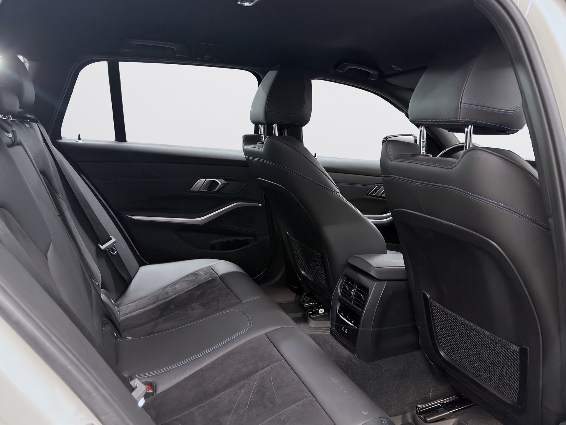 xDrive Touring 292hk M Sport Navi CarPlay MOMS 18