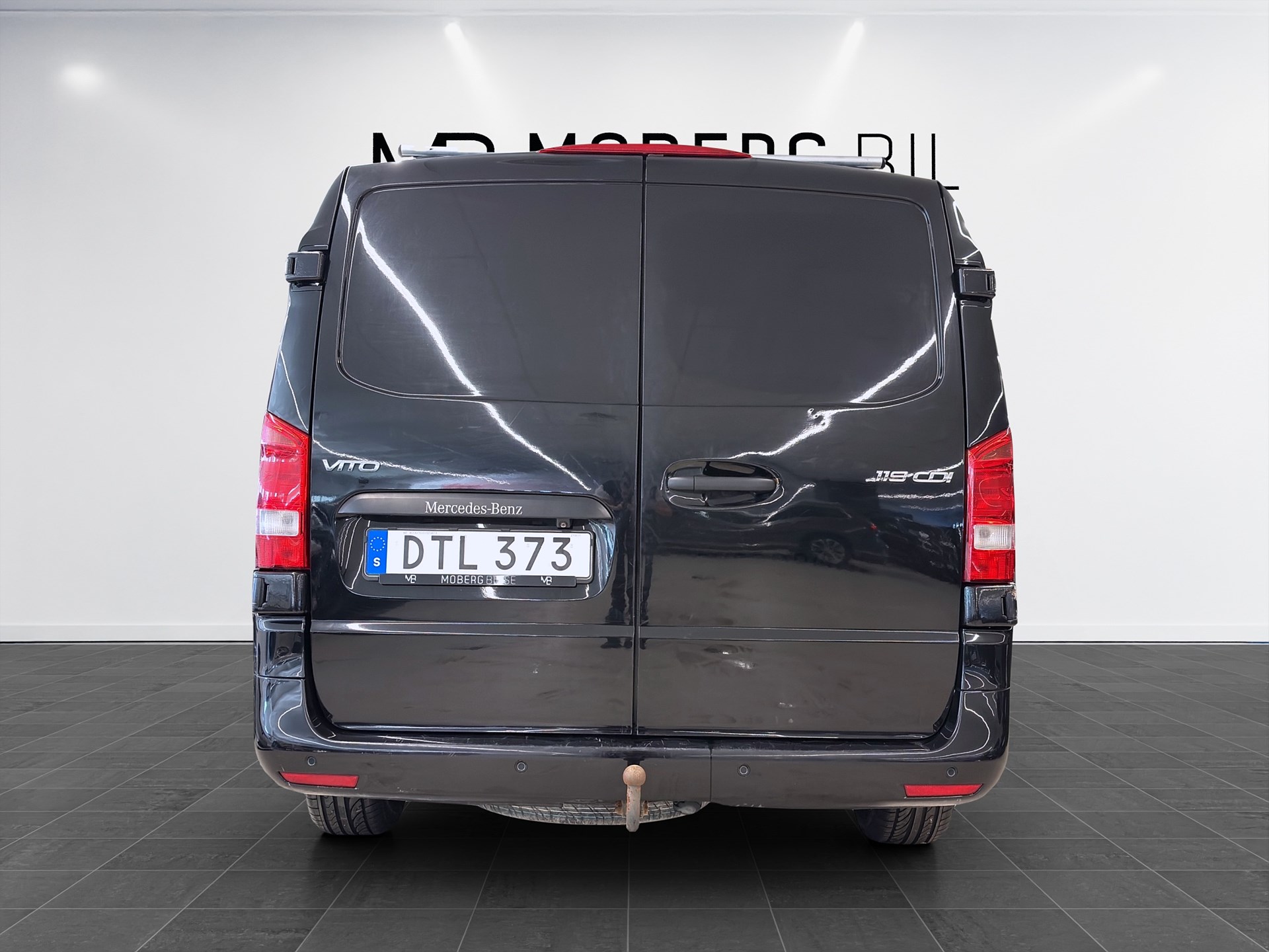 Mercedes-Benz Vito 119 190hk Helg på Moberg! Tempatic B-Kamera Navi Drag PDC
