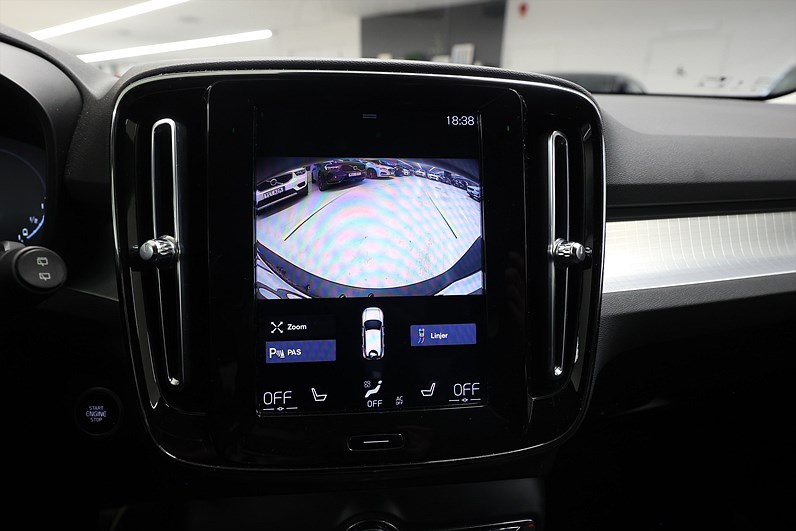 Volvo XC40 T5 Recharge 262hk *Hjulkampanj!* Momentum Värmare