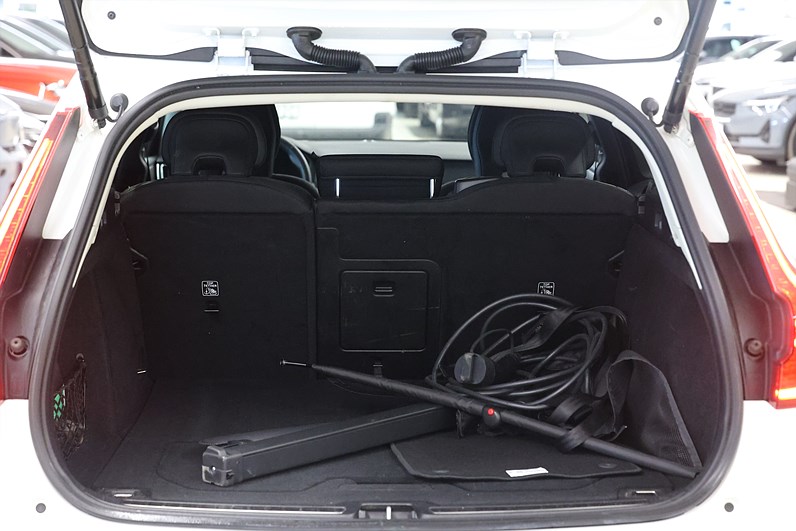 Volvo V60 Recharge T6 AWD 350hk Navi Värmare Drag Keyless