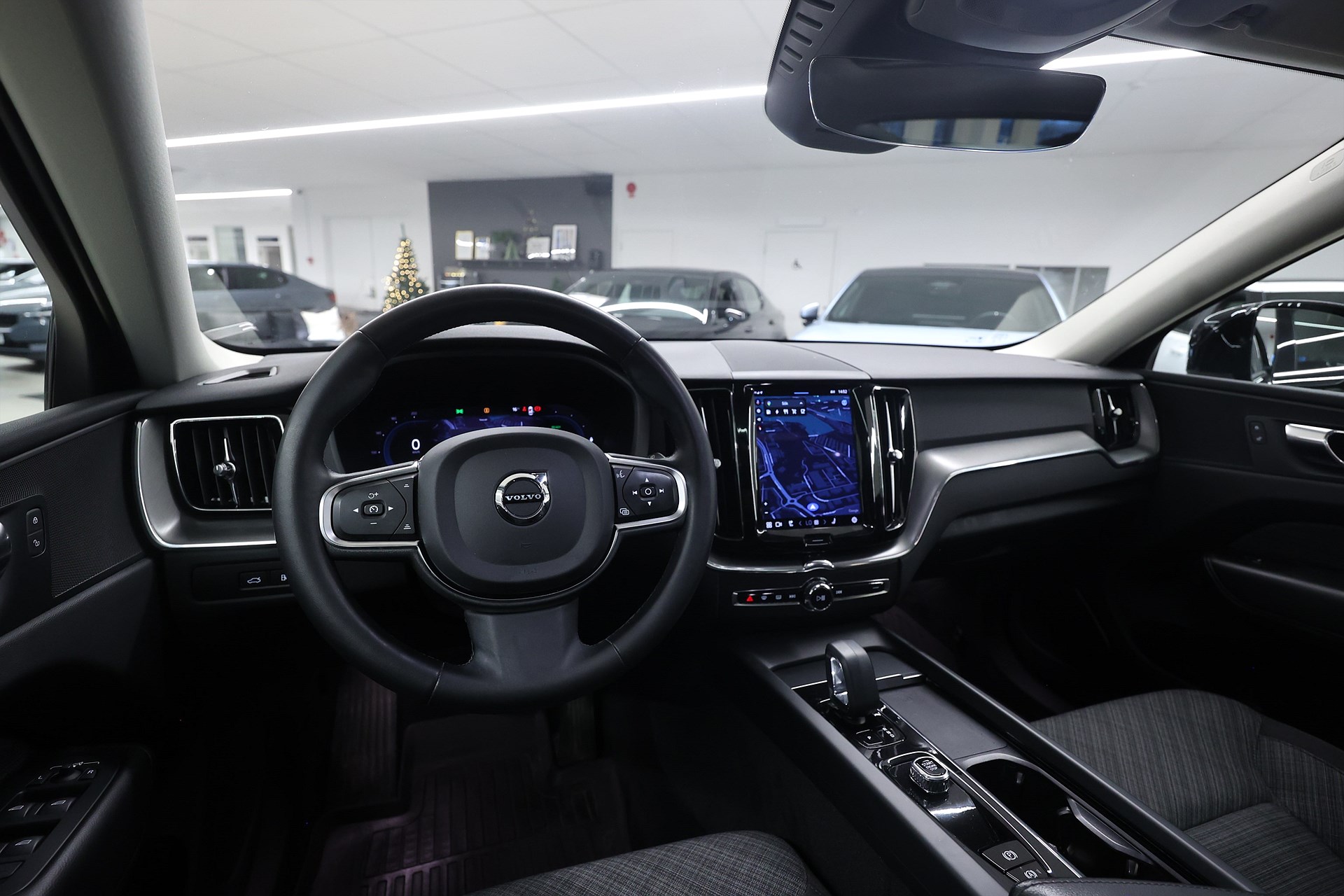 Volvo XC60 Recharge T6 AWD 350hk *Hjulkampanj!* Core Drag