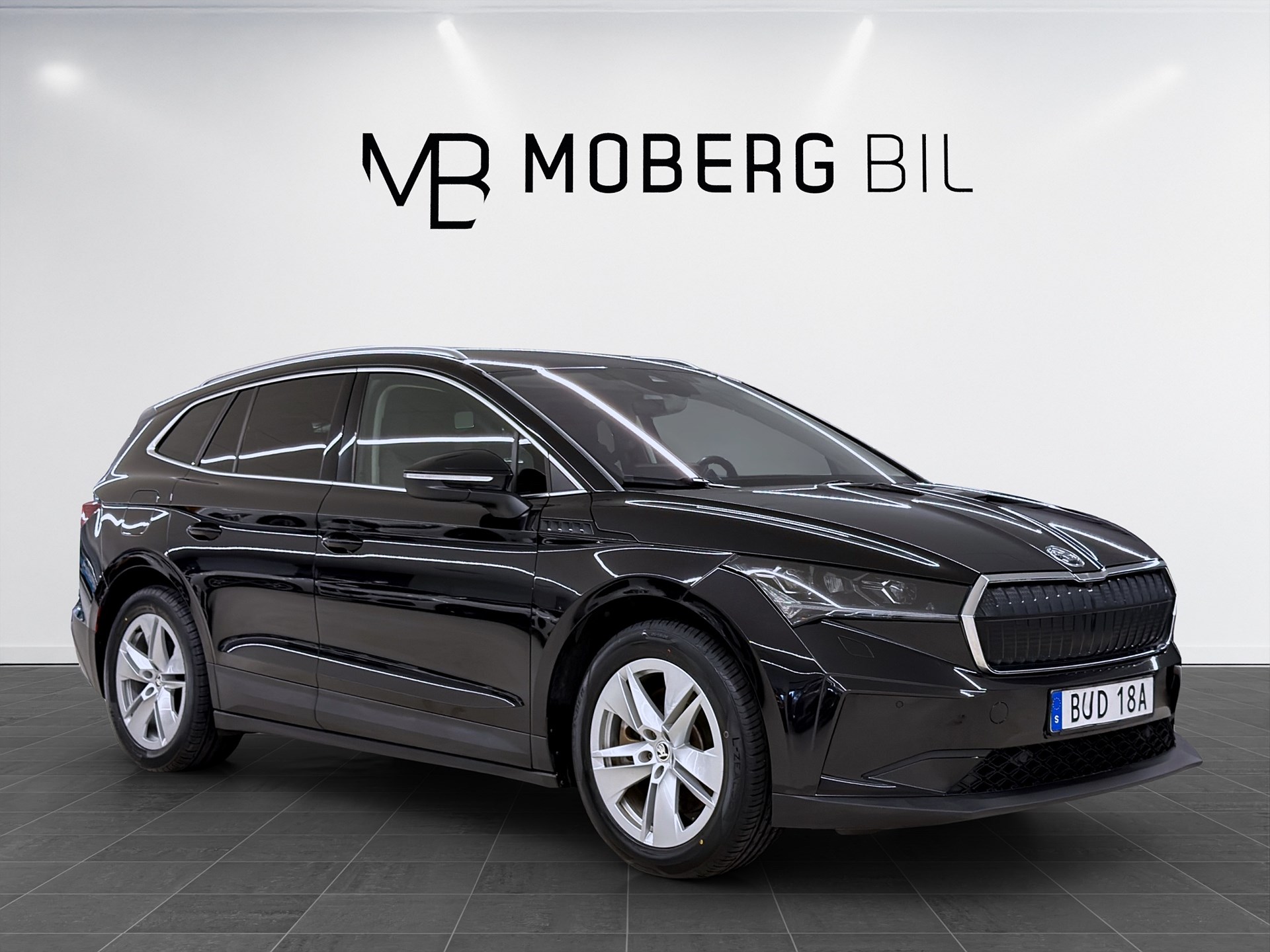 iV 80x 265hk Drag B-Kamera CarPlay Navi
