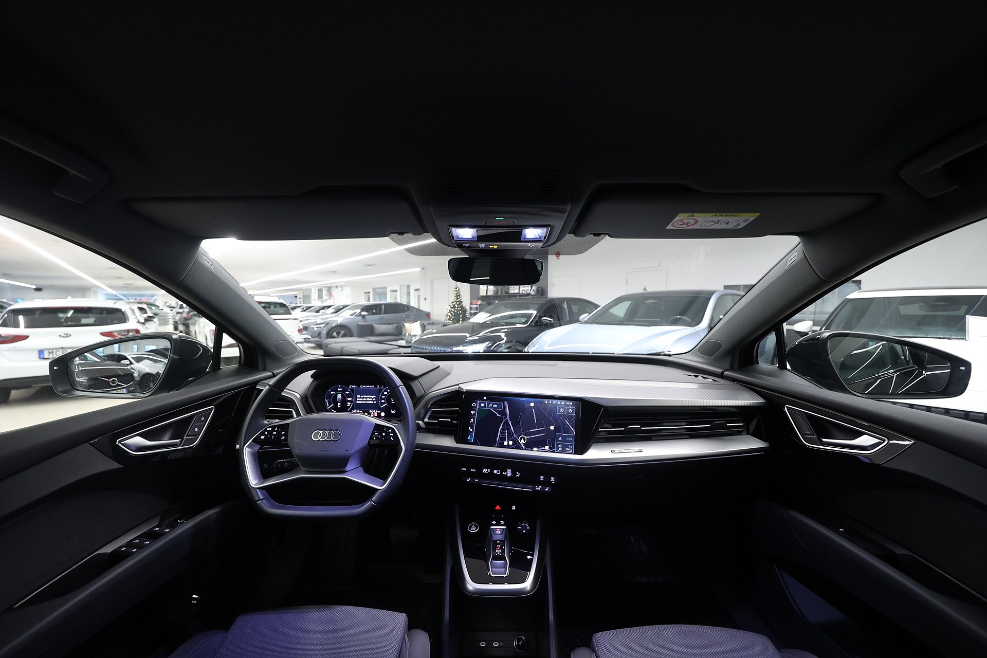 Audi Q4 40 e-tron 204hk *Hjulkampanj!* B-kamera Navi Värmare Black pkt