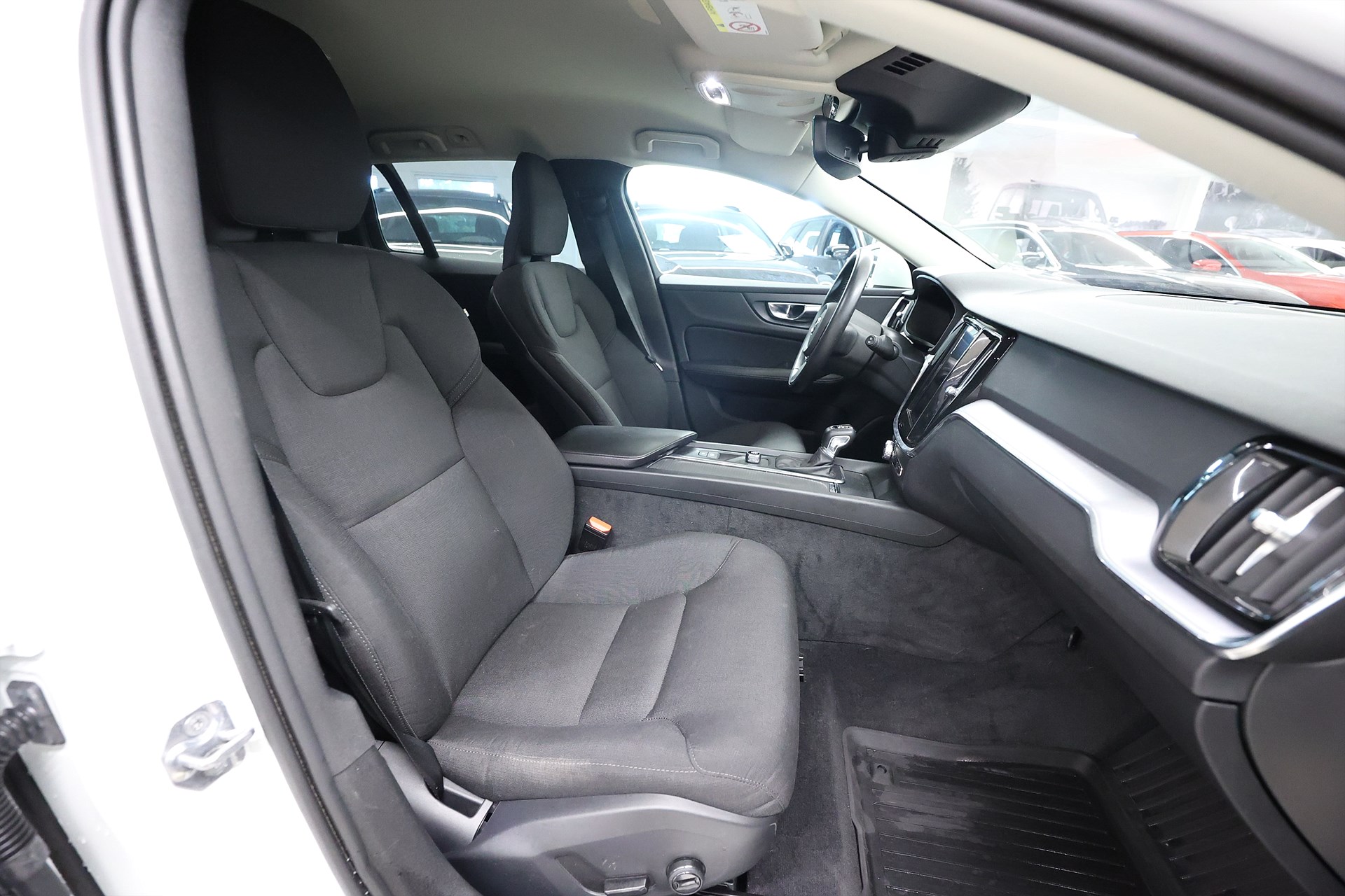 Volvo V60 Cross Country D4 AWD *Hjulkampanj!* Momentum Carplay