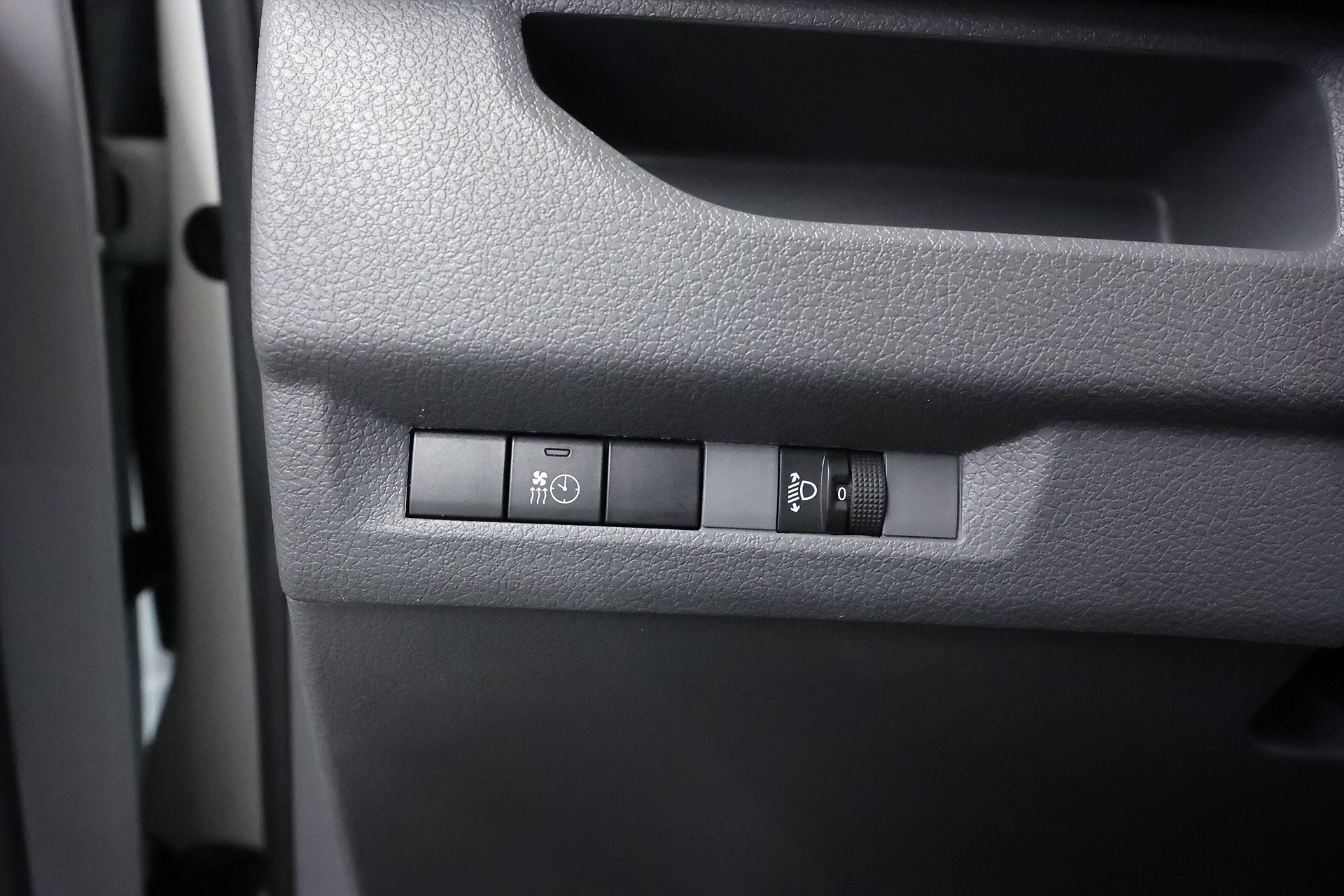 Citroën Jumpy 2.0 BlueHDi 180 177hk L2 Drag Värmare B-kamera MOMS