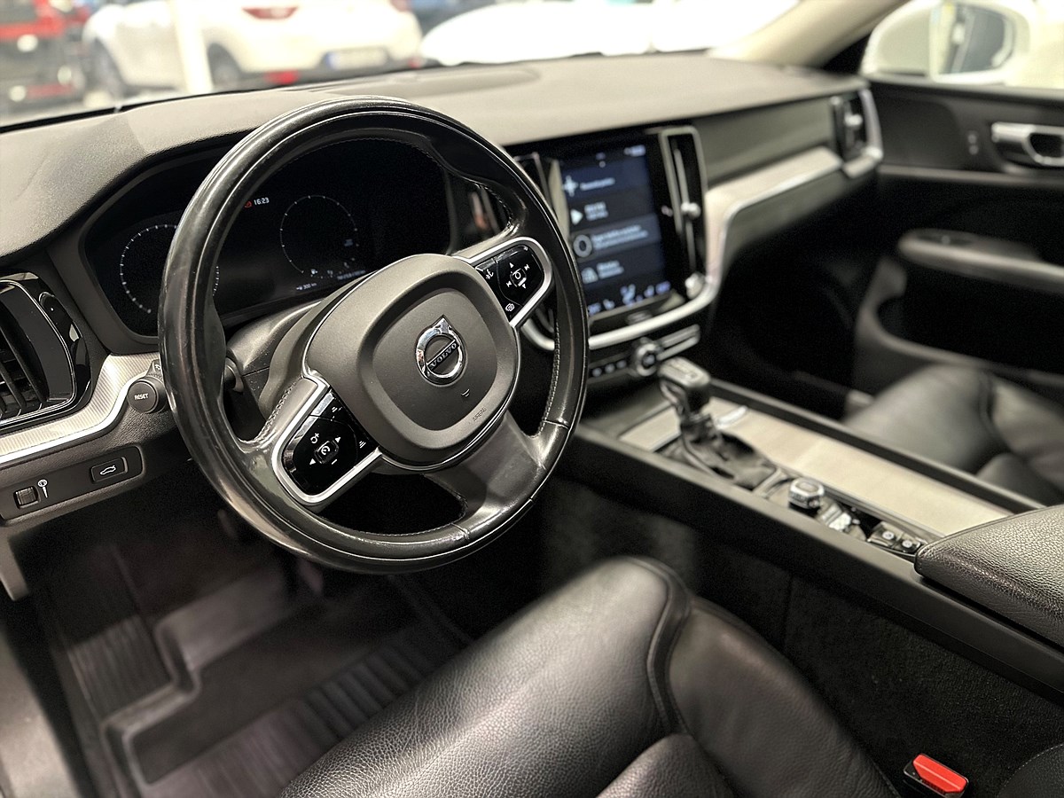 Volvo V60 Cross Country – bild 14