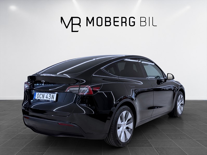 Tesla Model Y Standard Range 299hk Helg på Moberg! Pano Drag B-Kamera