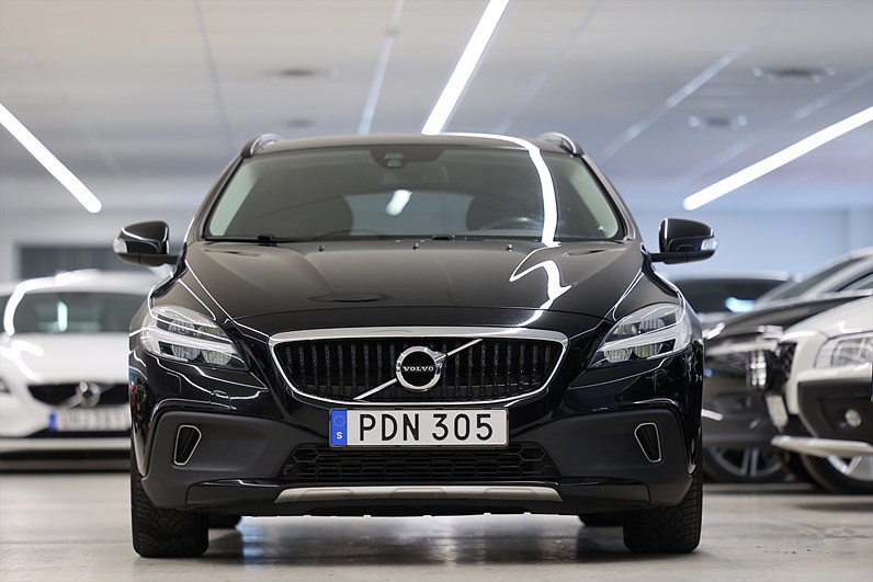 Volvo V40 Cross Country T3 152hk Kinetic H/K Värmare LED