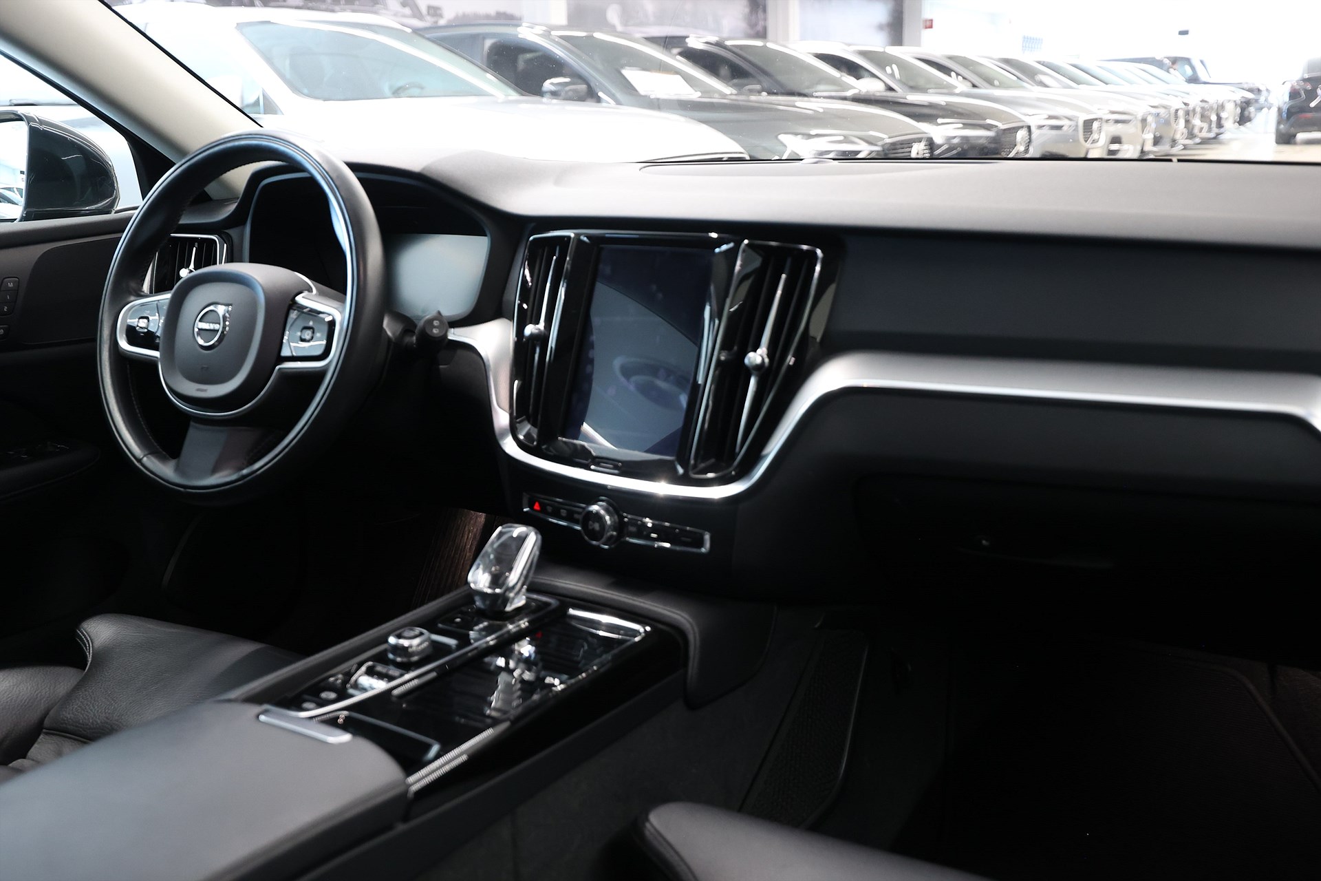 Volvo V60 T8 Twin Engine AWD 392hk Inscription Pano Keyless 360