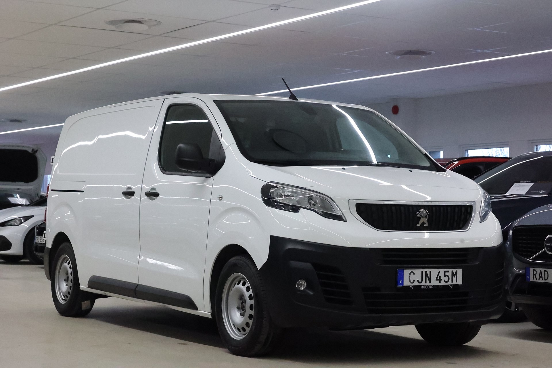 Peugeot e-Expert 75 136hk V-inrett B-kamera CarPlay MOMS