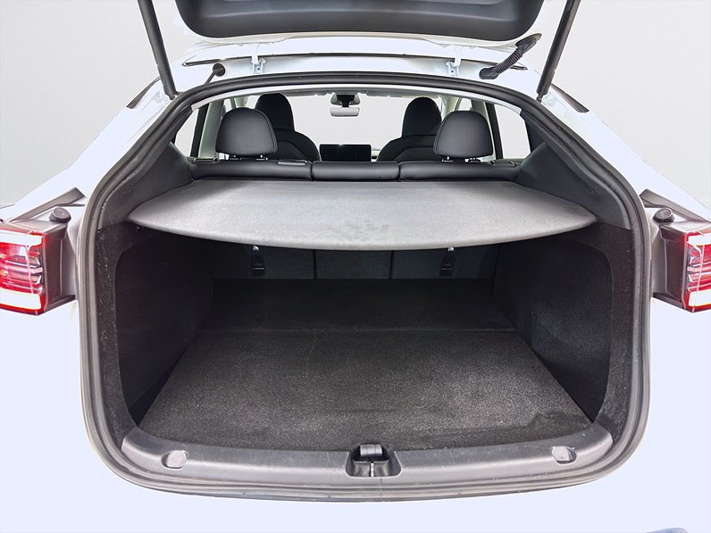 Tesla Model Y Standard Range 299hk Helg på Moberg! Pano Premium Navi 360
