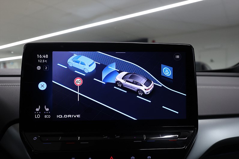 Volkswagen ID.5 Pro Performance 204hk *Hjulkampanj!* Värmare Navi Drag MOMS